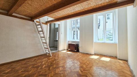 Eladó Lakás 1074 Budapest 7. kerület KÖRÚTTÓL 5 perc sétára - akár 2 szobássá alakítható!