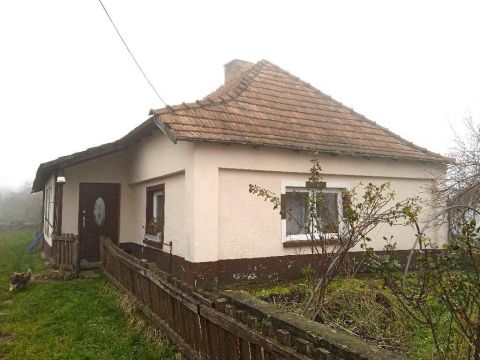 Eladó Ház 8400 Ajka , 8451 Ajka, csendes