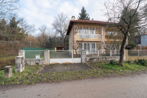 Eladó Ház 2890 Tata 