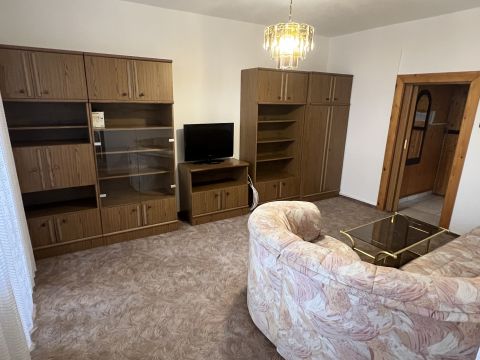 Eladó Lakás 2400 Dunaújváros 