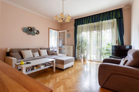 Eladó Lakás 1026 Budapest 2. kerület , Pasaréten teraszos,napfényes,alakítható lakás AUTÓBEÁLLÓVAL