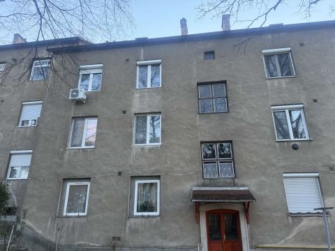 Eladó Lakás 2541 Lábatlan  , Cementgyári lakótelep