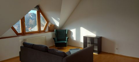 Kiadó Lakás 2000 Szentendre 