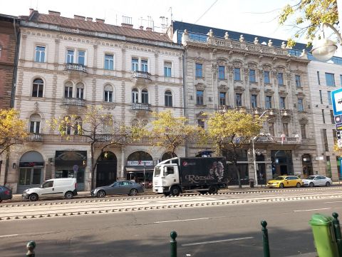 Kiadó Üzlethelyiség 1088 Budapest 8. kerület 