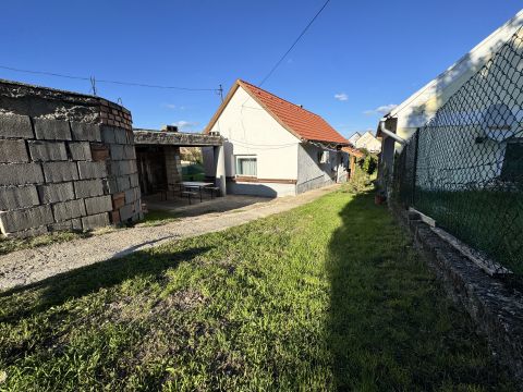 Eladó Ház 8246 Tótvázsony 