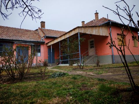 Eladó Ház 3000 Hatvan , Hatvan - Kishatvan részén