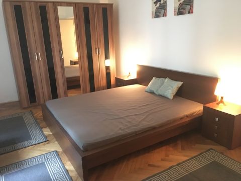 Eladó Lakás 7629 Pécs 