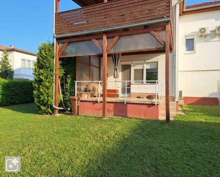 Eladó Lakás 7630 Pécs ===Újhegyi társasházi lakás garázzsal ===