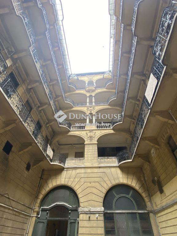 1073 Budapest 7. kerület — 1/10
