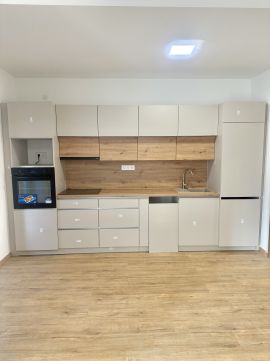 Eladó Lakás 7625 Pécs , Mecsekoldalon KERTKAPCSOLATOS 2 SZOBA+NAPPALIS lakás