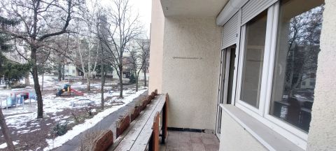 Eladó Lakás 2800 Tatabánya 