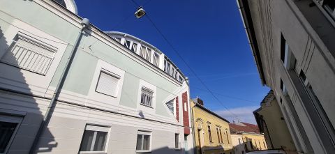 Eladó Lakás 7621 Pécs , 'Kétszobás-földszinti lakás a Történelmi Belvárosban'