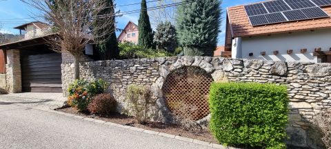 Eladó Ház 1038 Budapest 3. kerület 