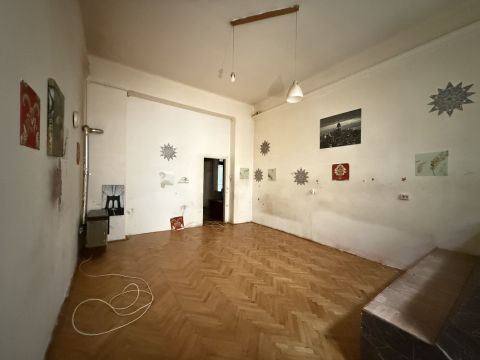 Eladó Lakás 1086 Budapest 8. kerület Felújítandó projekt Magdolna-negyedben