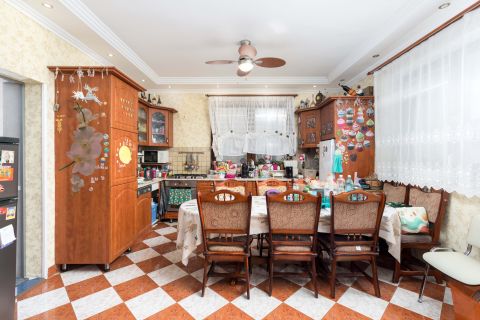 Eladó Ház 9200 Mosonmagyaróvár Cseresznyés utca közelében