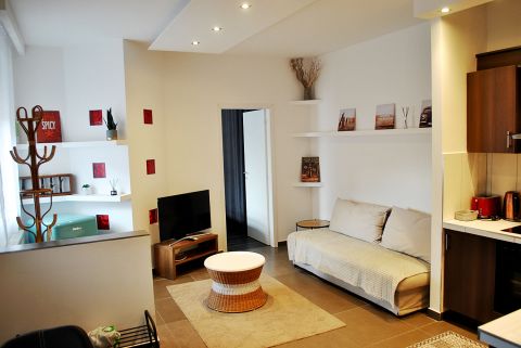 Eladó Lakás 6000 Kecskemét , BEFEKTETŐK! Airbnb full belvárosi tégla lakás ELADÓ