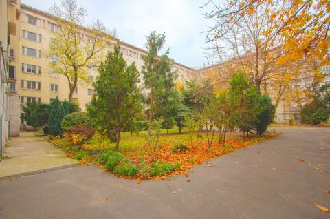 Eladó Lakás 1055 Budapest 5. kerület , Lipótvárosban a Honvéd tér mellett