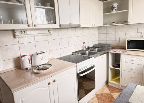 Eladó Lakás 7632 Pécs , Kertvárosban panorámás 2 szobás erkélyes lakás