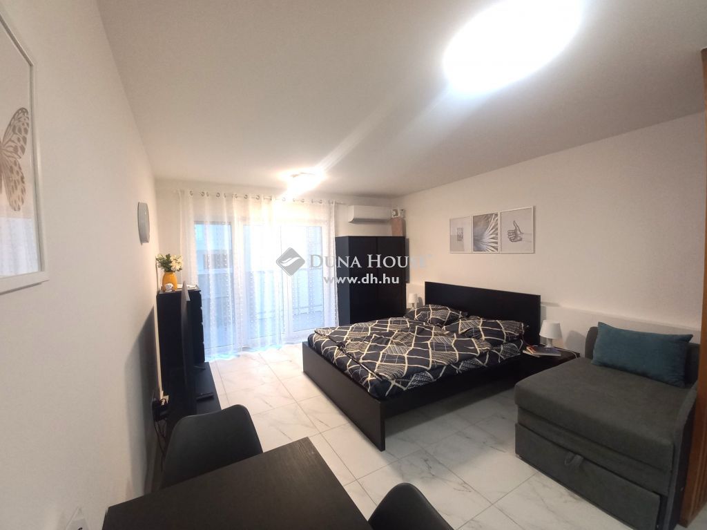 4025 Debrecen , Belváros — 1/10