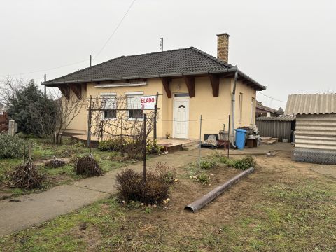 Eladó Ház 4251 Hajdúsámson , Hajdúsmson Árpád út