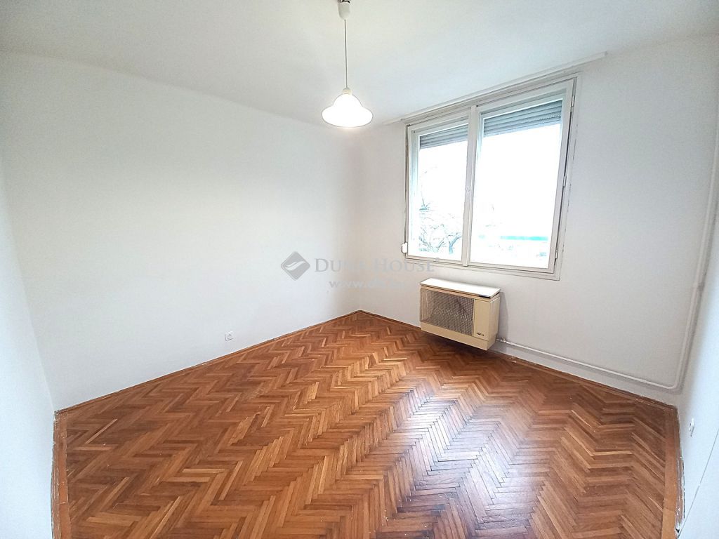 4032 Debrecen — 1/16
