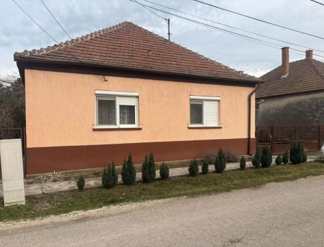 Eladó Ház 9321 Farád Mátyás Király utca közelében