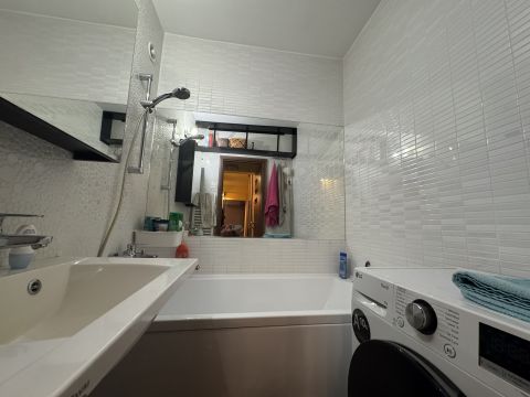 Eladó Lakás 1116 Budapest 11. kerület 1+2 félszoba-jó állapot-kilátás!