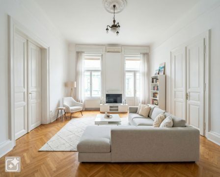 Eladó Lakás 1064 Budapest 6. kerület , Vörösmarty utcában, akár 2 lakássá alakítható