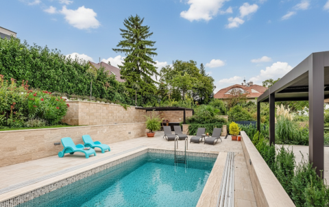 Eladó Lakás 1112 Budapest 11. kerület Madárhegynél panorámás, medencés lakás