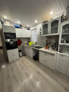 Eladó Ház 8200 Veszprém , Veszprém Kilátó utca közelében