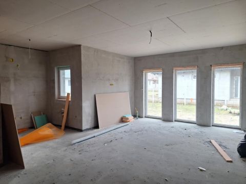 Eladó Ház 2340 Kiskunlacháza Kiskunlacházán újépítésű, önálló családi ház