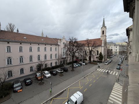 Eladó Lakás 1011 Budapest 1. kerület 