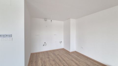 Kiadó Lakás 6035 Ballószög Újépítésű 47nm+27nm erkélyes, 1 emeleti lakás kiadó