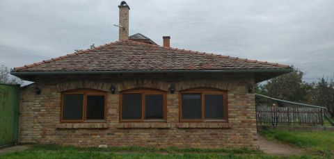 Eladó Ház 6932 Magyarcsanád 113 nm-es, 3 szobás családi ház eladó