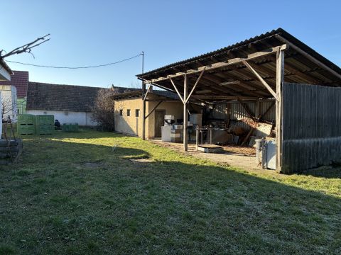 Eladó Üzlethelyiség 9326 Szil 