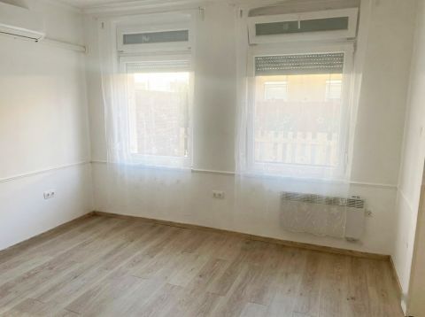 Eladó Lakás 1044 Budapest 4. kerület 