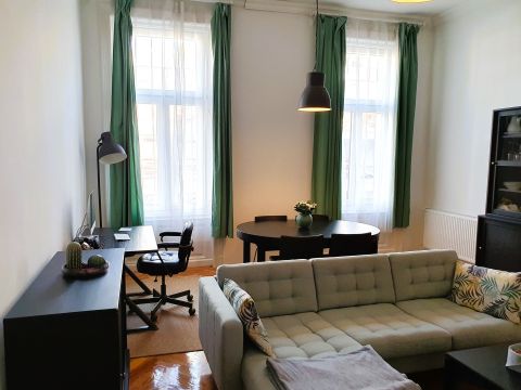 Eladó Lakás 1067 Budapest 6. kerület 