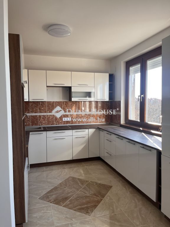 4032 Debrecen , Igényesen felújított lakás a Böszörményi úton — 1/23
