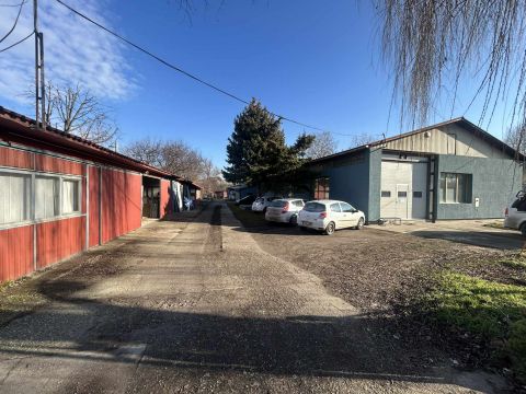 Eladó Ipari 1238 Budapest 23. kerület Soroksár ipari zónájában, M0-ás autópályától pár percre