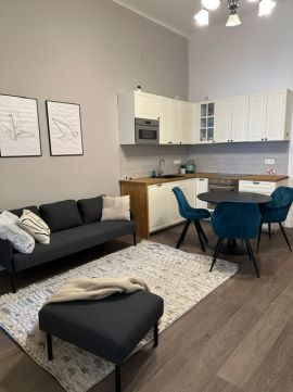 Eladó Lakás 1068 Budapest 6. kerület Kmety György Utca