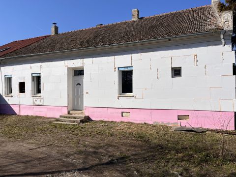 Eladó Lakás 9243 Várbalog 