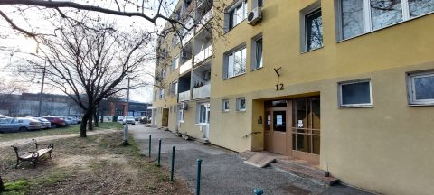 Kiadó Lakás 2800 Tatabánya 