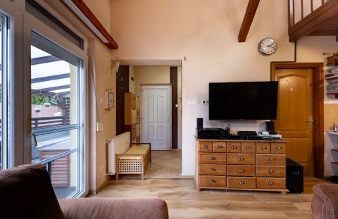 Eladó Lakás 2230 Gyömrő Gyömrőn, társasházi lakás saját kerttel, autó beállóval