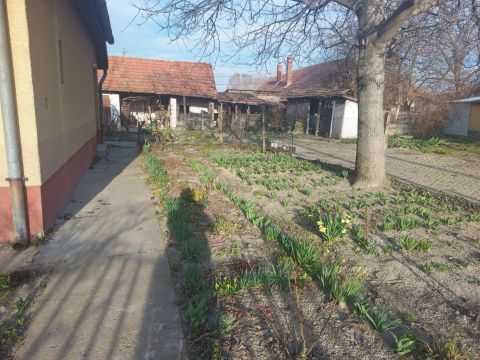 Eladó Ház 6070 Izsák 