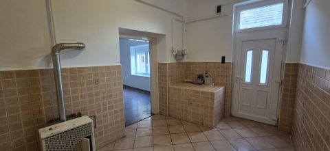 Eladó Lakás 7400 Kaposvár , belvárosi utcában