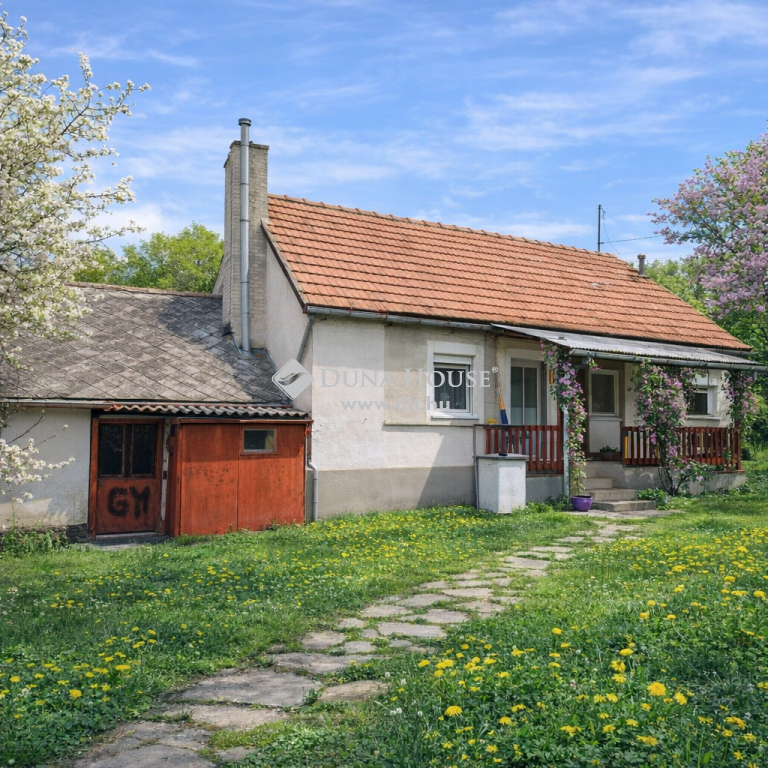 8074 Csókakő , Központ — 1/28