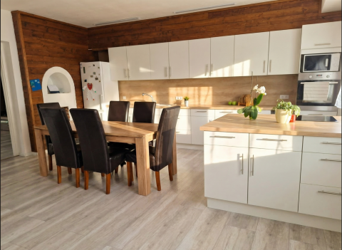 Eladó Ház 8900 Zalaegerszeg Eladó családi ház  Zalaegerszeg Csácsihegyen