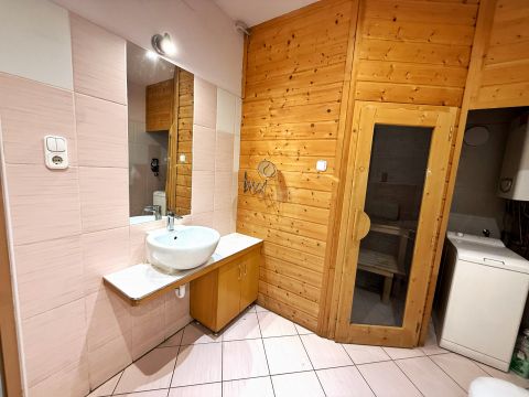 Eladó Lakás 8000 Székesfehérvár , Romkert közelében