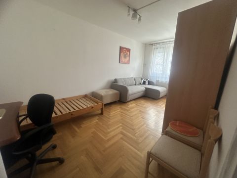 Kiadó Lakás 1032 Budapest 3. kerület Bécsi út panellakás