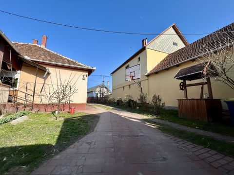 Eladó Ház 4355 Nagyecsed , Nagyecseden családi ház csendes, rendezett utcában eladó!